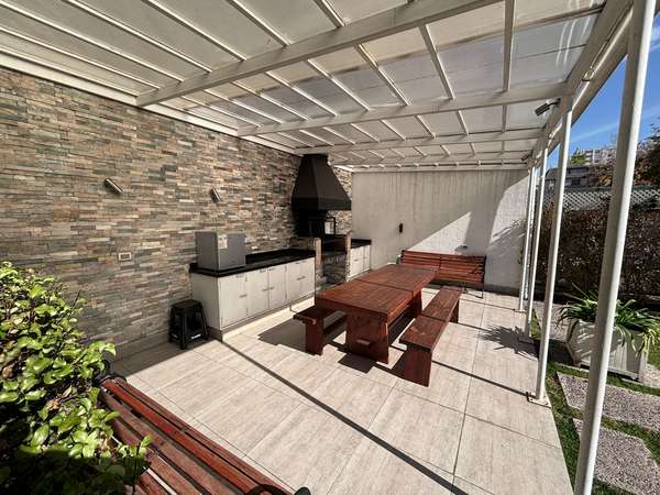 Gral. José Artigas 3 (1 Est /1 Bod)