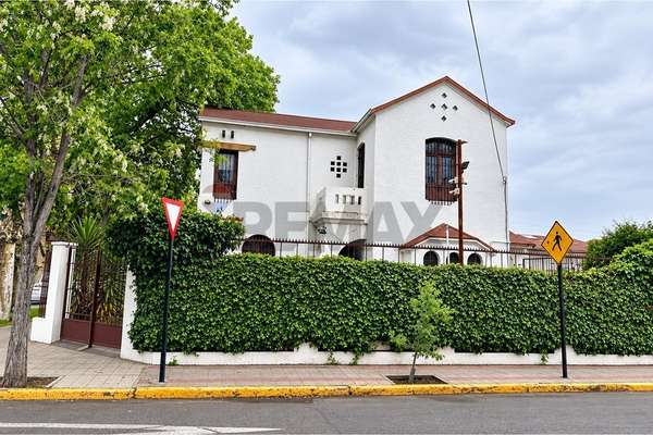 Casa comercial arriendo providencia
