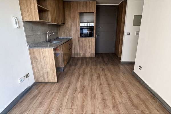 Arriendo 2d  estacionamiento cerca metro lo ovalle