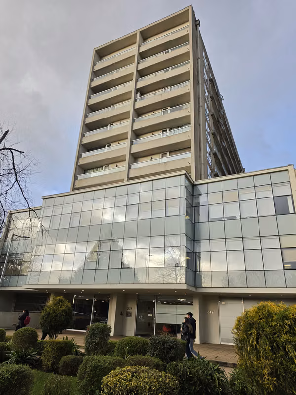 VIVE O INVIERTE EN AV PRIETO NORTE DEPTO MARIPOSA DE 2D 2B