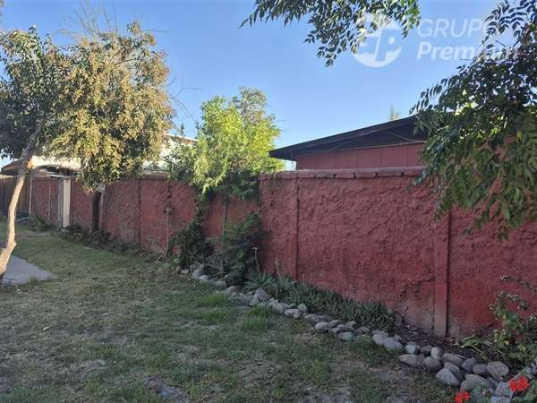 Terreno de 178 mts Casa con 3D , 1B en Las Condes