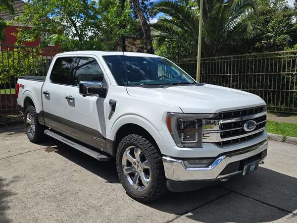 FORD F150 LARIAT LUXURY 3.0 DIESEL POWER STROKE AT 4X4 2022