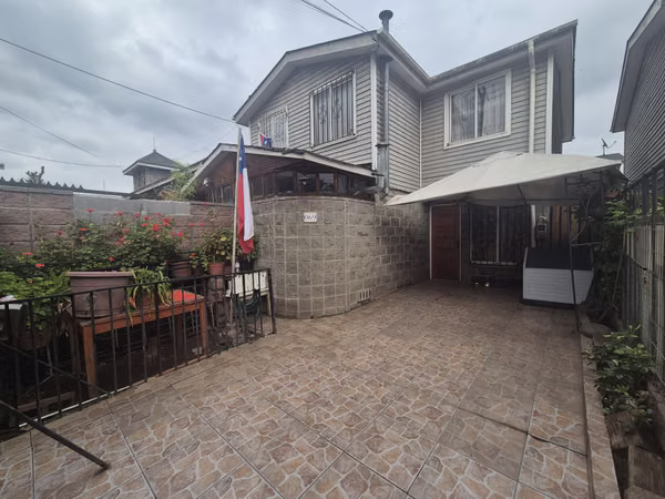 CASA 3 DORMITORIOS EN QUILICURA  CON PATIO Y TERRAZA