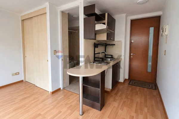 Home estudio calle portugal metro santa isabel