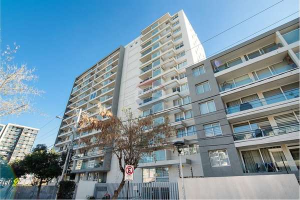 Moderno dpto 4d+4baños+2est en la reina