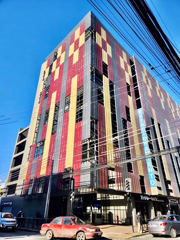 ARRIENDA LOCALES COMERCIALES EN EL CENTRO DE TEMUCO, VARAS