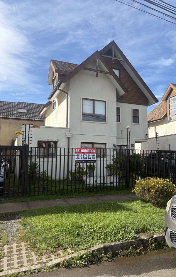 Amplia Casa en Concepción: 4 Hab, 3 Baños, ¡Ideal!