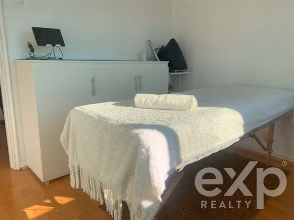 Oficina en arriendo, iluminada y con excelente conectividad