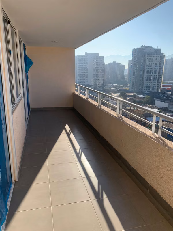 DEPARTAMENTO DE 2D+1B CON HERMOSA VISTA DESPEJADA METRO LO OVALLE