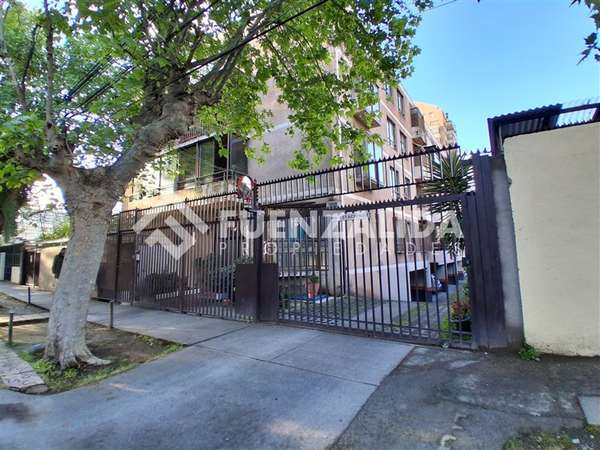 Depto Remodelado 3D 2B con Balcón, Bodega y Estacionamiento