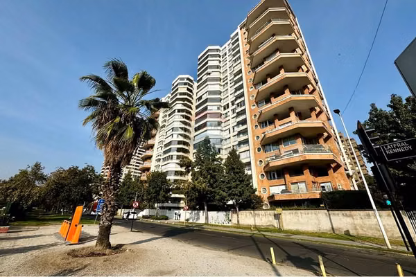 Dpto, 3d, 3b, 2 estacionamientos y b, las condes