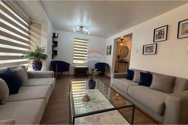 Casa en venta ciudad satélite maipú, 3d y quincho