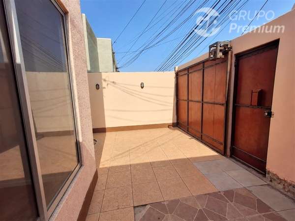 Casa en arriendo de 3 dorm. 3B en Arica cerca de centro