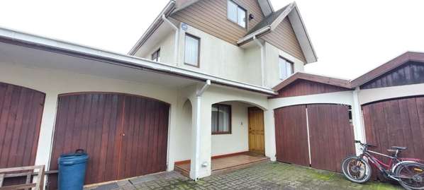 CASA 180M2 3D 2B 2E LOS PENSAMIENTOS LONQUIMAY SUR