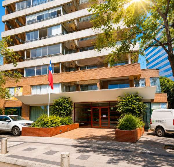 SE VENDE HERMOSO DEPARTAMENTO EN LAS CONDES A PASOS DEL METRO MANQUEHUE