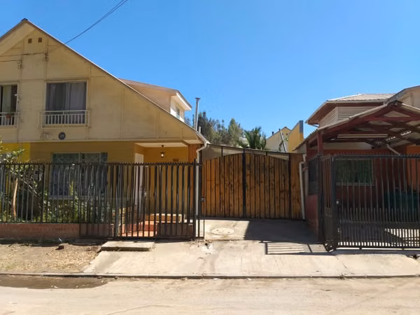 Amplia Casa Villa Alemana Norte
