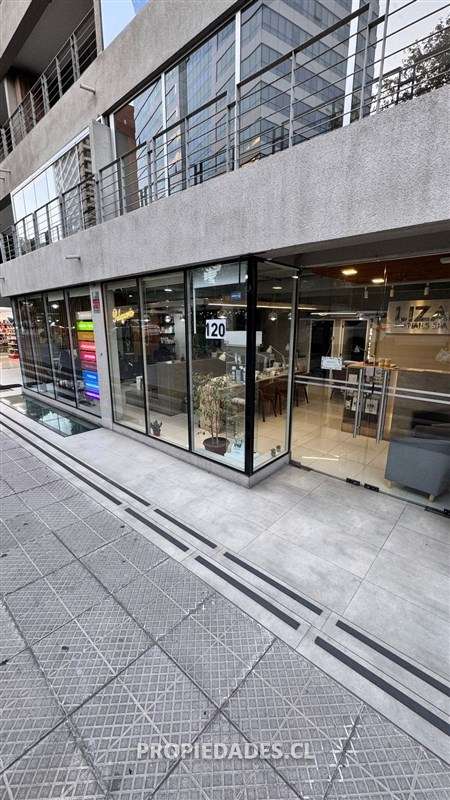 Excelente Local Comercial en arriendo en Providencia