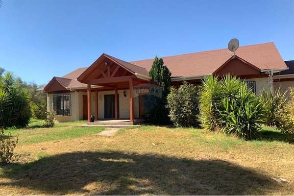 En venta parcela de 5000 mts con casa.