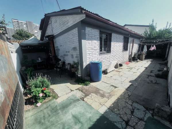 EXCELENTE CASA ESQUINA A 2 CUADRAS DE METRO AGRÍCOLA MCUL