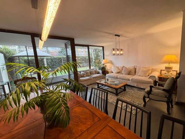 Amplio Departamento en Venta  3 Dormitorios 3 baños Lo Barn.