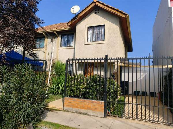 Casa en venta de 4 dorm. en Cerrillos