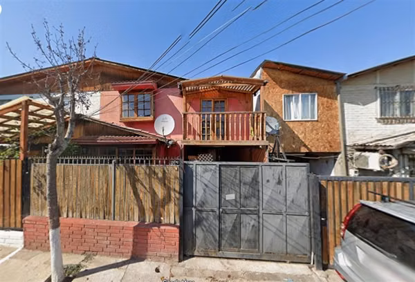 Casa en venta de 4 dorm. en San Bernardo