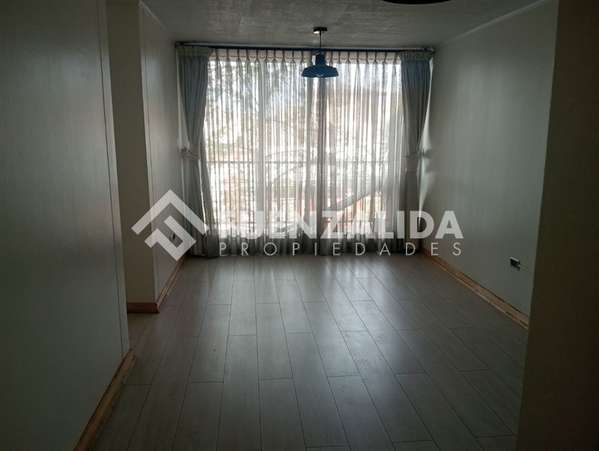 Arriendo departamento en Santiago, 3 dormitorios, 2 baños