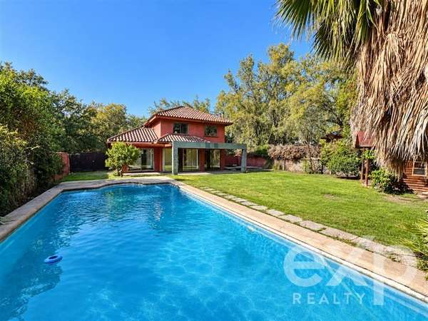 Arriendo Casa 3 Dormitorios con Piscina Santa Elena Chicureo