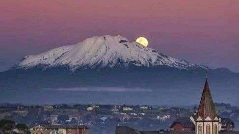 Parcelas con Casa Rodeada de Naturaleza Vista Volcán Calbuco