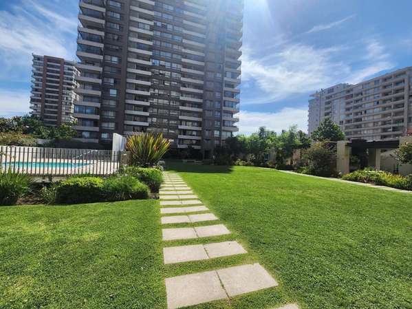 Arriendo departamento metro Lo vial 3J 2B 1E 1B