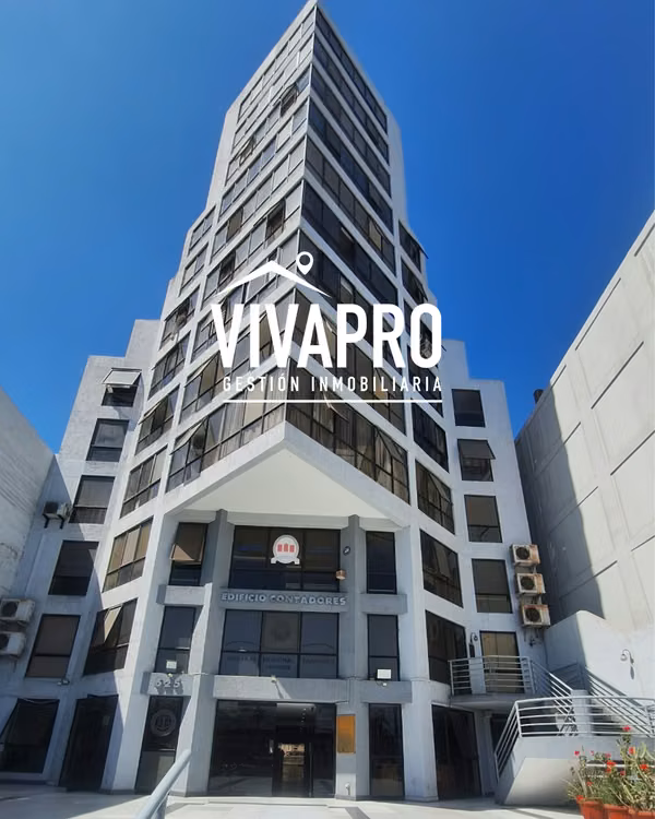 Arriendo Oficina Central en Edificio Contadores
