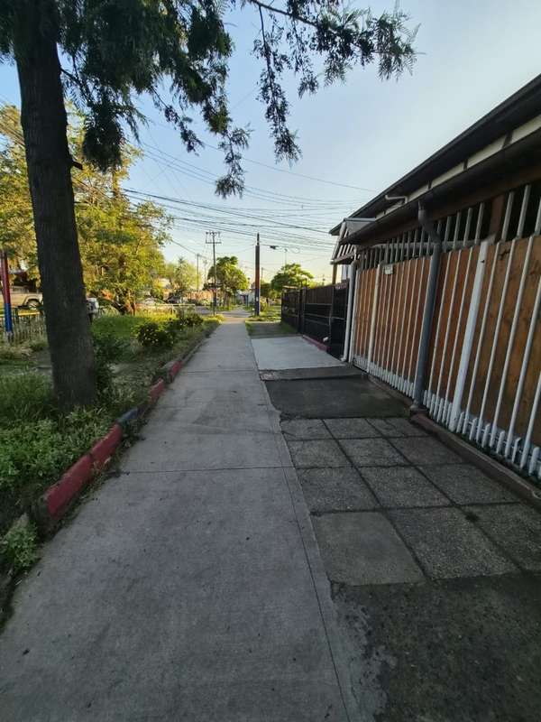 CASA 4D + 2B, LA CISTERNA, BARRIO EL LLANO