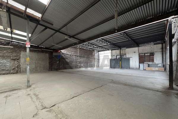 Arriendo oficina-galpon viel /autop central