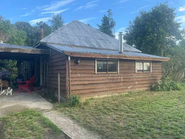 PARCELA DE 5000 M2 CON CASA EN LONCOPÁN