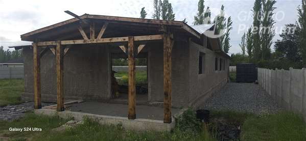 Terreno con casa Construccion en venta en Requínoa