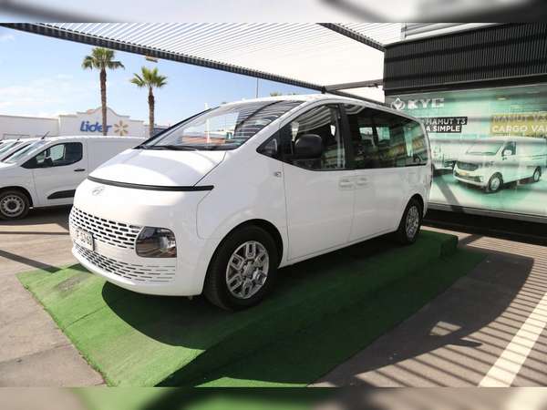 HYUNDAI STARIA 2024