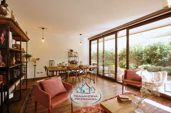 Vende Gran Departamento con jardín privado en Las Condes