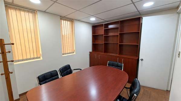 Venta Oficina y Estac//3 Privados//Metro M Montt/Providencia