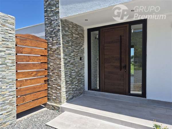 EXCLUSIVA PARCELA DE 5.175 M CON CASA DE 180 M