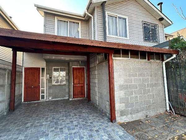 Se vende Casa en Pudahuel ....Sector Enea