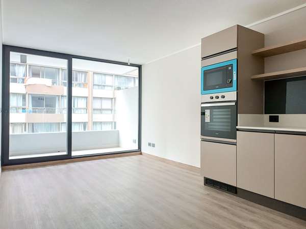 Av. El Parrón 71 (1 Est ) [2513-3]