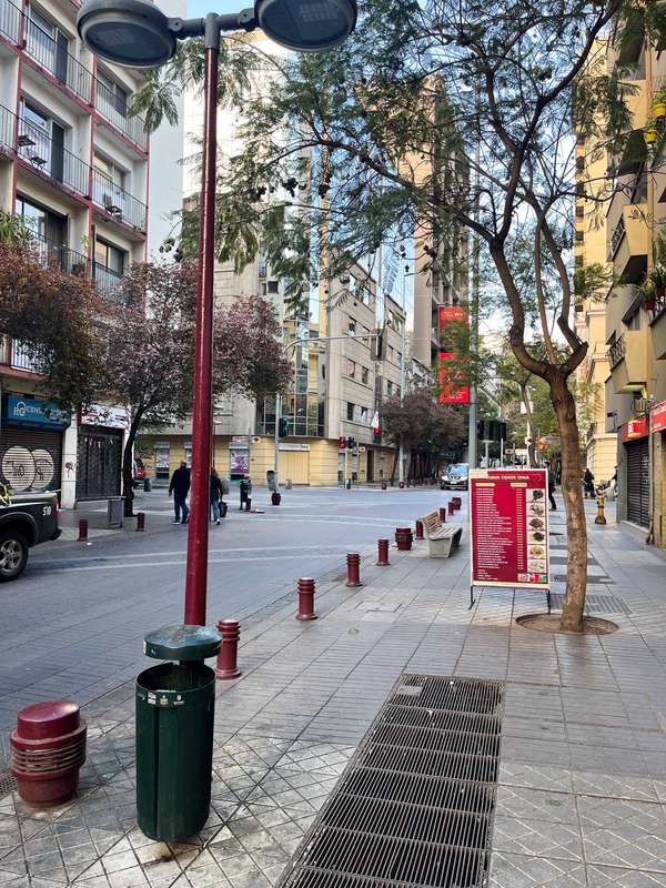 Estacionamiento en Huefanos con Miraflores (186641)