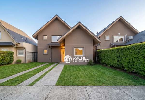 Se Vende Hermosa Casa Semi Nueva - Hacienda San Sebastián