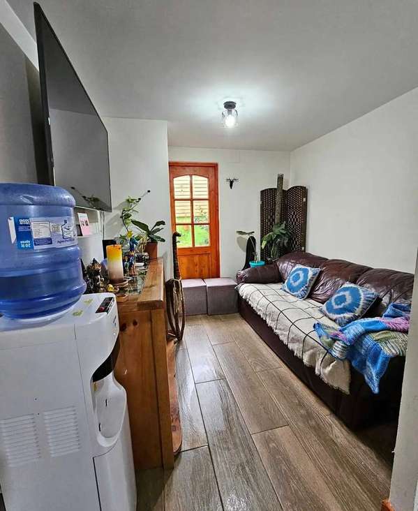Casa Luminosa en Entorno Tranquilo y Seguro (187000)