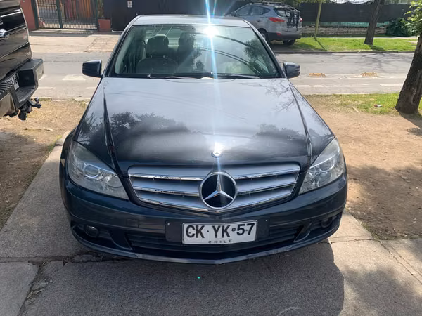 Mercedes Benz C180 CGI BLUE EFFICIENCY EXCELENTE ESTADO