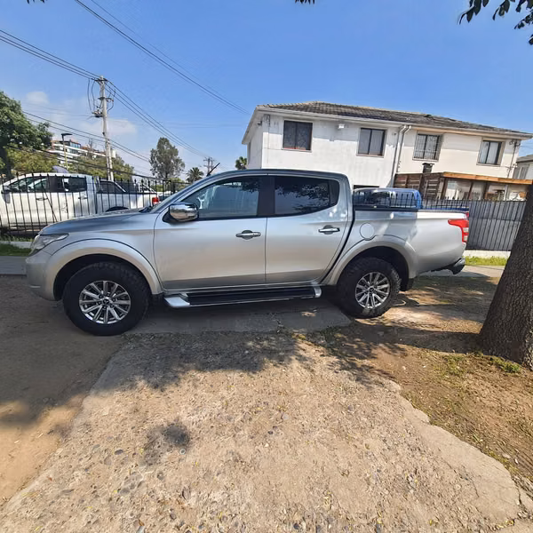 MITSUBISHI L200 DAKAR DIESEL 4X4 AUTOMATICA EXCELENTE ESTADO,