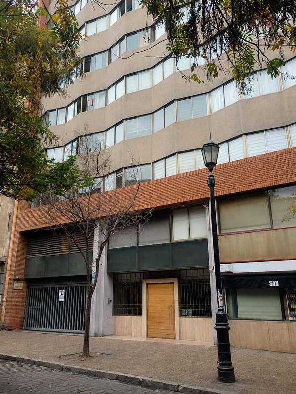 Amplios Espacios en Entorno Tranquilo (187120)