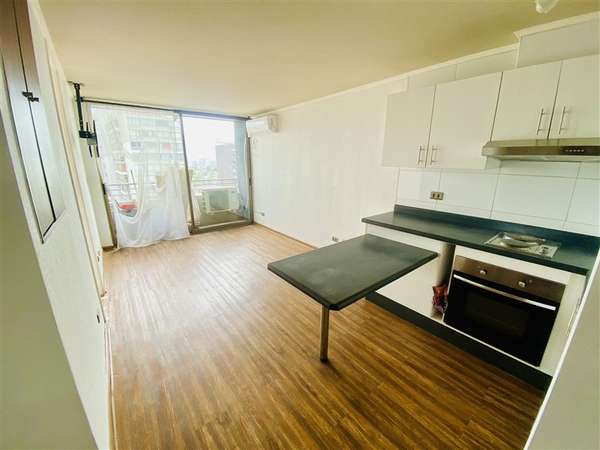 Departamento en arriendo de 1D-1B!!CERCANO METRO ECUADOR!!