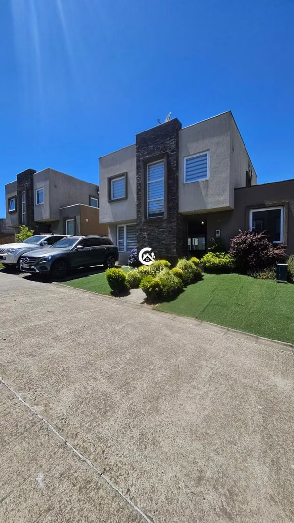 Vendemos Excelente Casa en Condominio Marsella