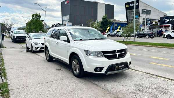 Dodge JOURNEY SE 2.4 AT (2014)